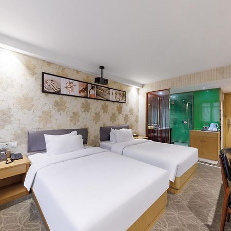 Fuhao Hotel Kanton Exterior foto