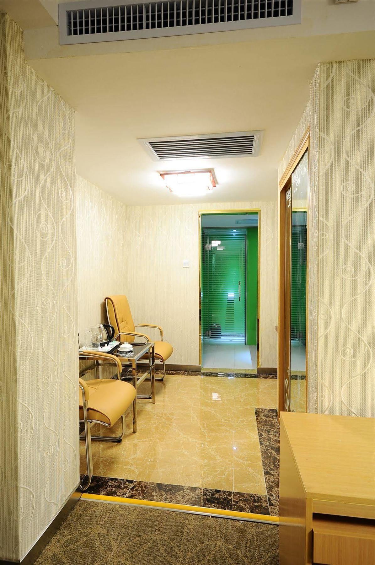 Fuhao Hotel Kanton Exterior foto